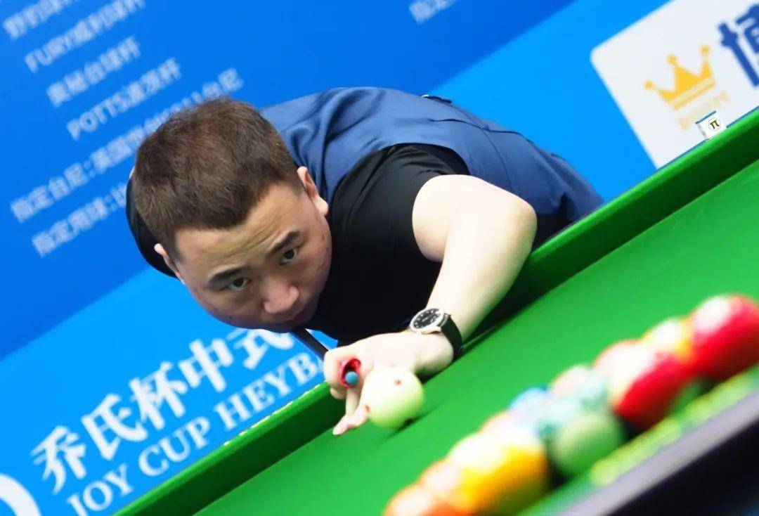 她都表现出 她都表现出