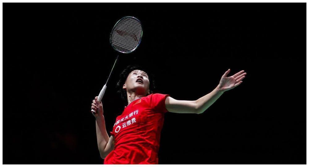 持哪支球隊 持哪支球隊